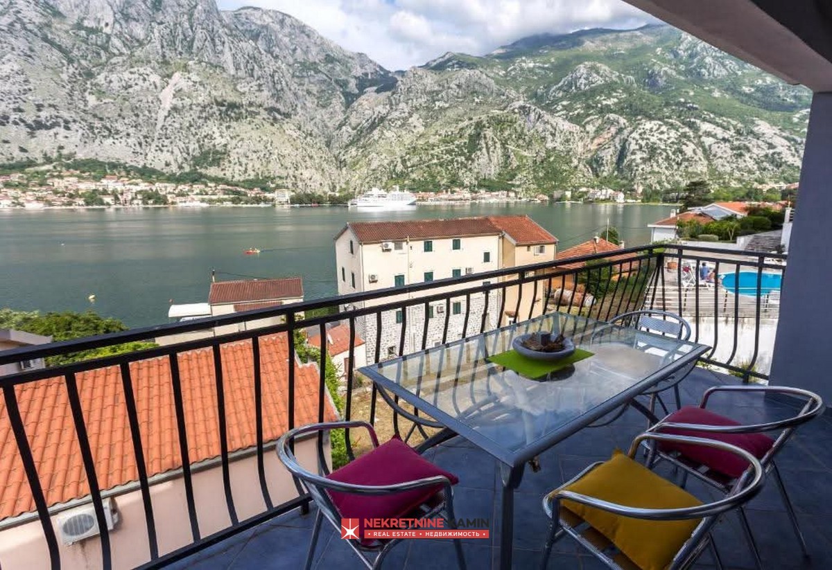 Dupleks, stan sa pogledom na more, Muo Kotor 